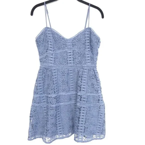 Lovers + Friends NWOT Mini Dress MEDIUM Dusty Blue Tinsley Lace Sleeveless SEXY - Picture 2 of 15